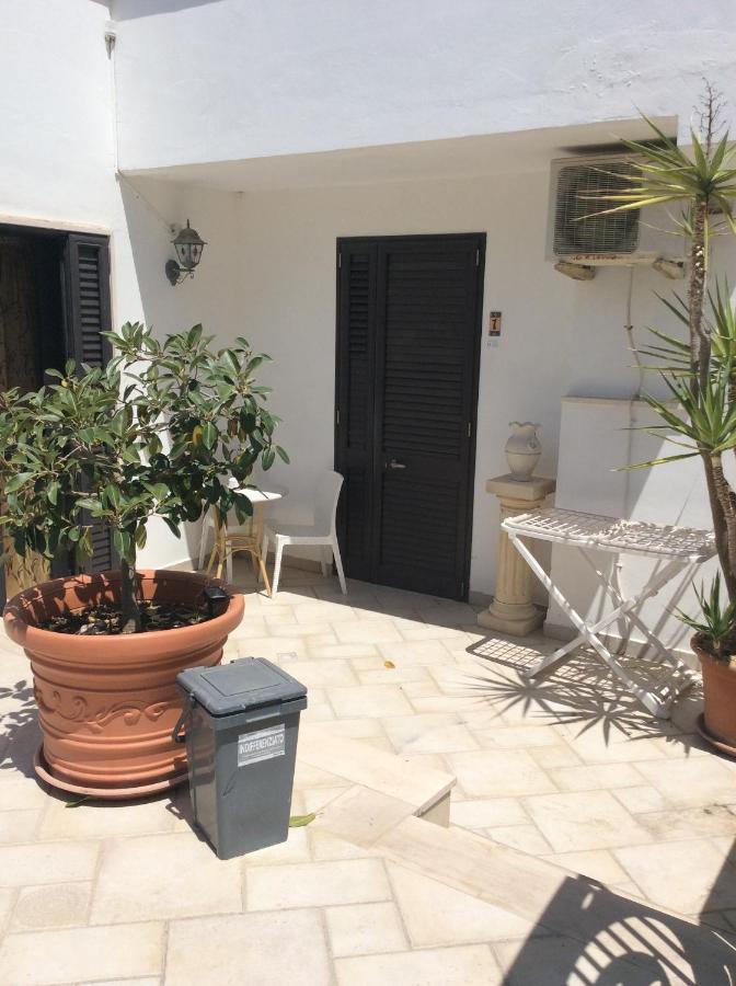 B&B Delle Rose Maruggio Exterior photo